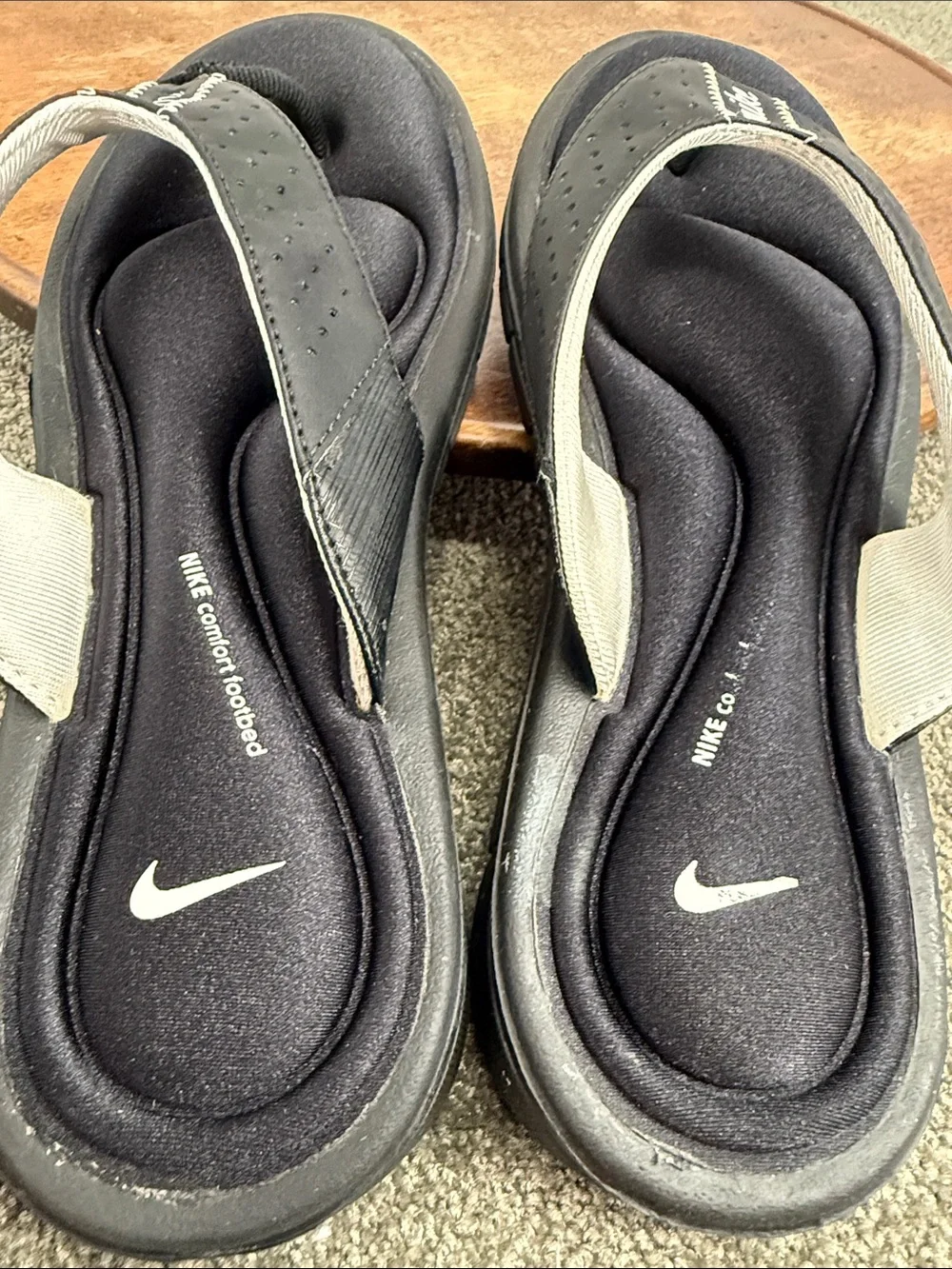 Nike Sandals Wm 8 Black White Thong Flip Flop Comfort Footbed Cushioned